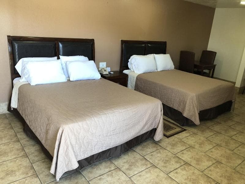 Topper Motel photo 1