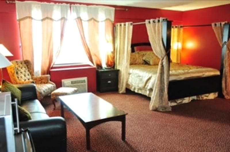 Red Carpet Inn And Suites photo 1