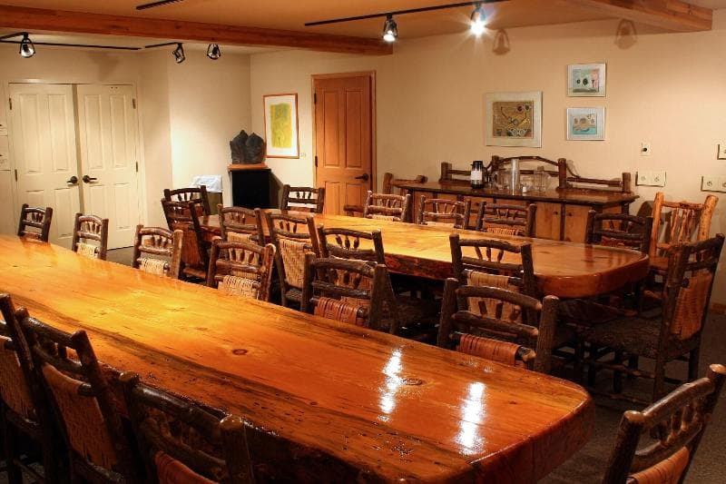 Mountain Lake Lodge main