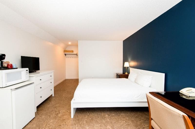 Cloud 9 Inn 3