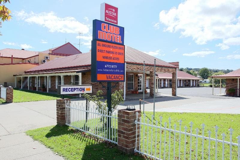 The Club Motel 3