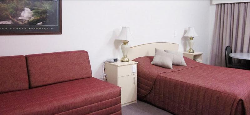 Crows Nest Motel photo 1