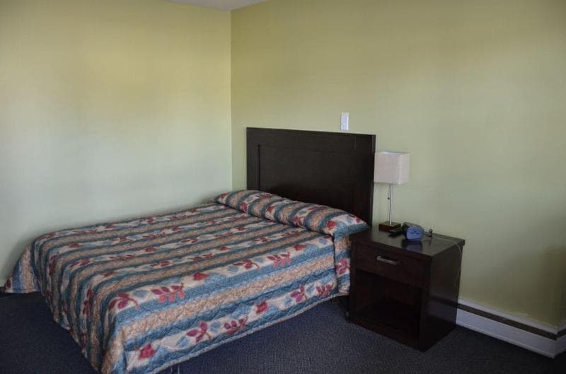 Coachman Inn 3