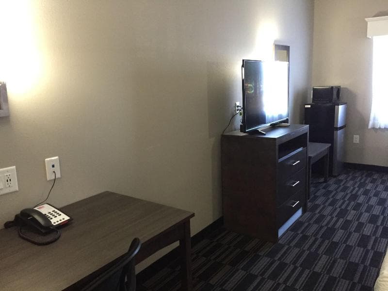At Home Inn And Suites 4