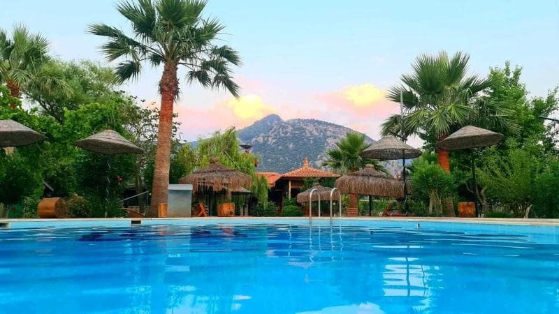 Bahaus Resort main