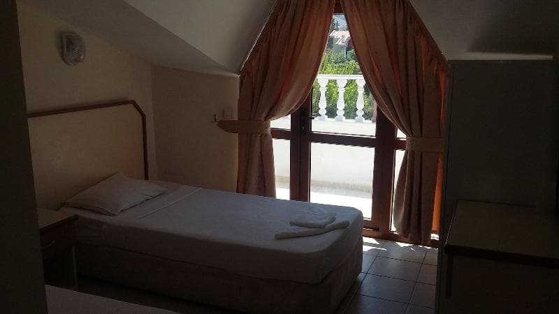 Unver Hotel 3