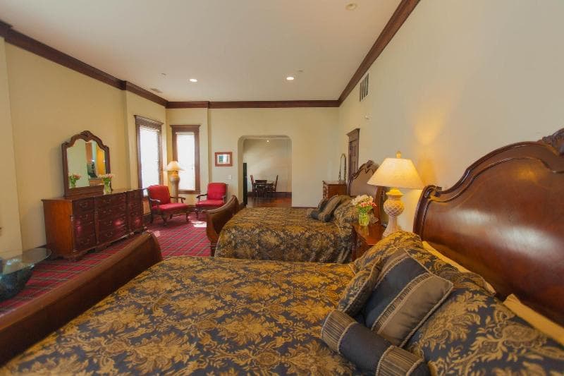 Santa Paula Inn 2