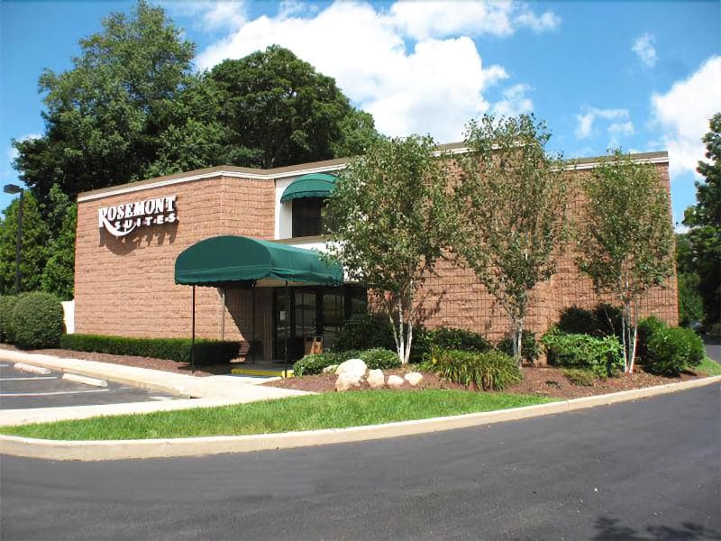 Rosemont Suites 3