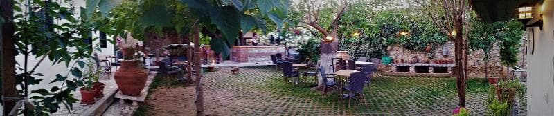 Garden Palace Pansiyon Café & Bar 5