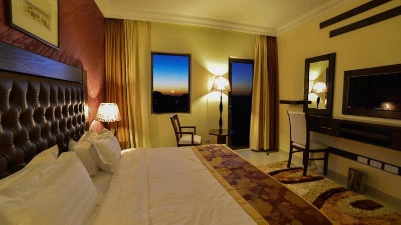Petra Quattro Hotel 5