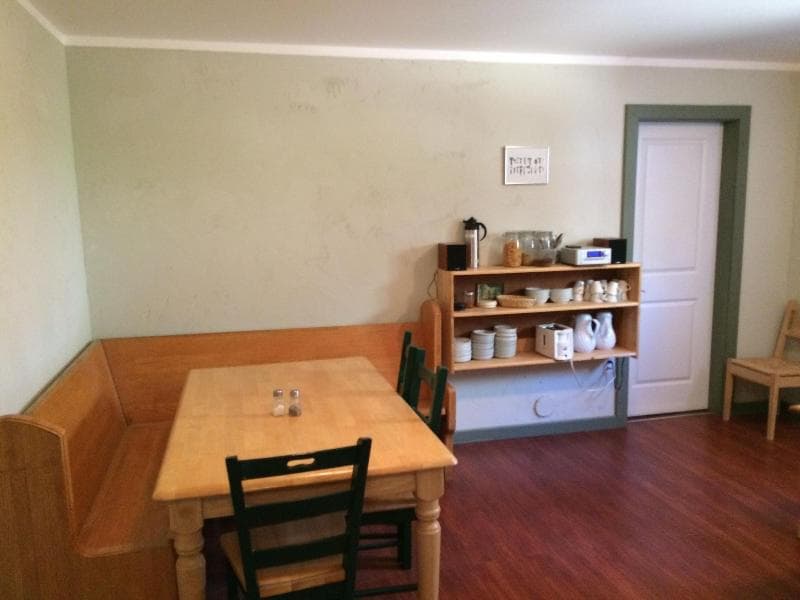 Crowsnest Vineyards Guesthouse photo 1