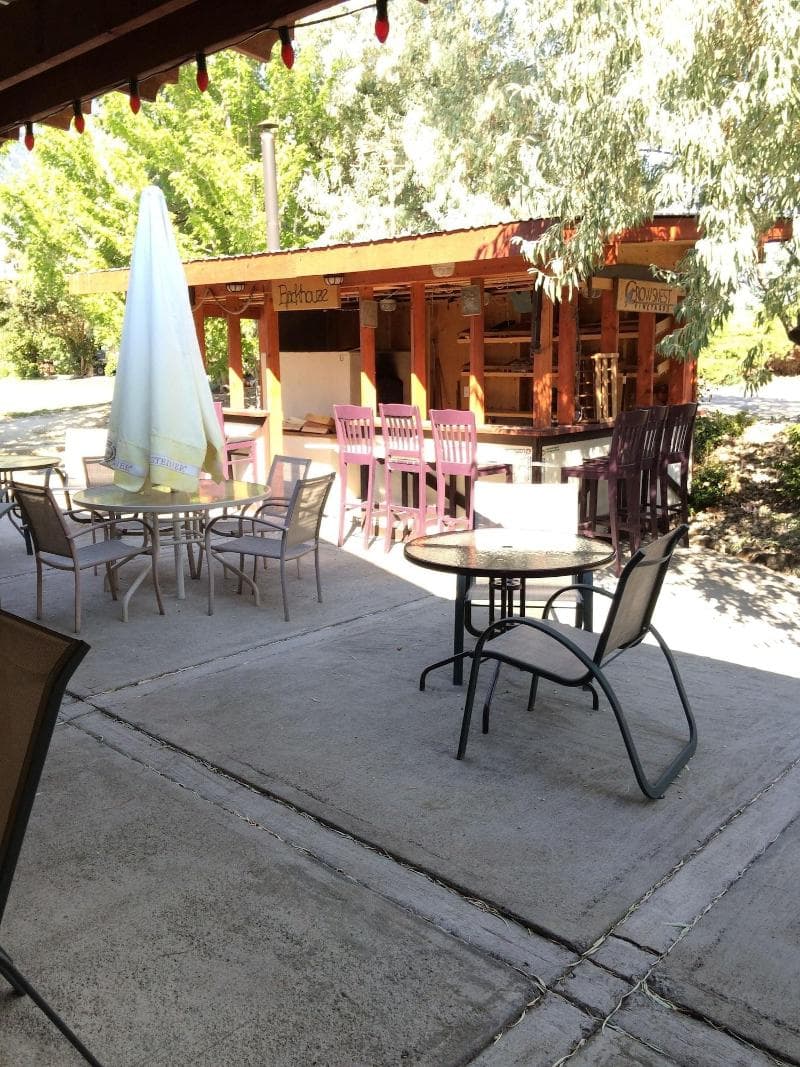 Crowsnest Vineyards Guesthouse 5