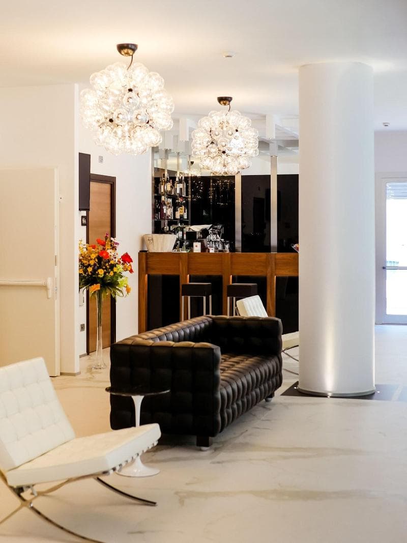 Dan Hotel 4