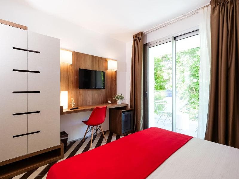 Dan Hotel 3