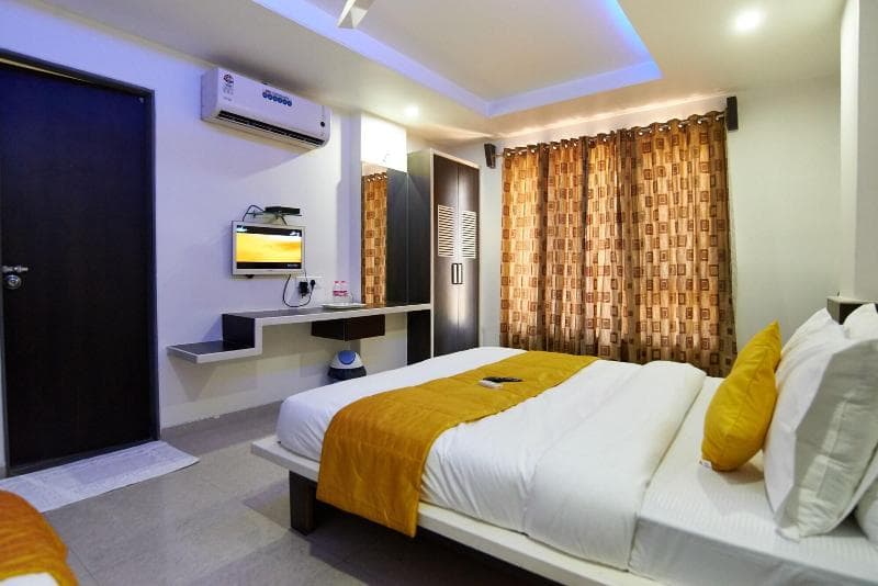 Hotel Sai Bansi 5