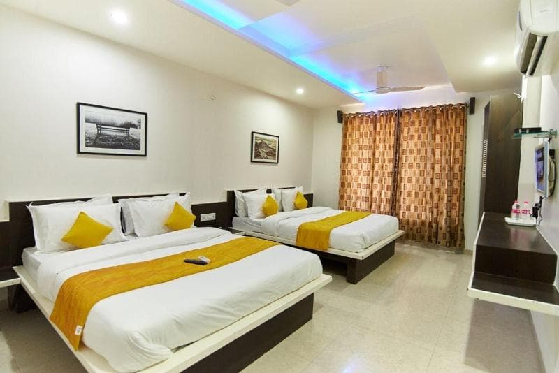 Hotel Sai Bansi main
