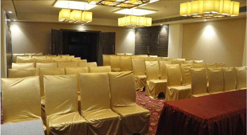 Hotel Ganpat Grand Palani 2