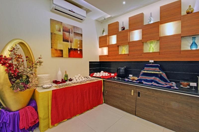 Hotel Sai Jashan 5