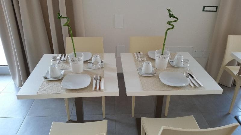 Dodo House main