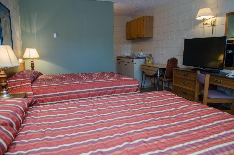Plains Motel 4