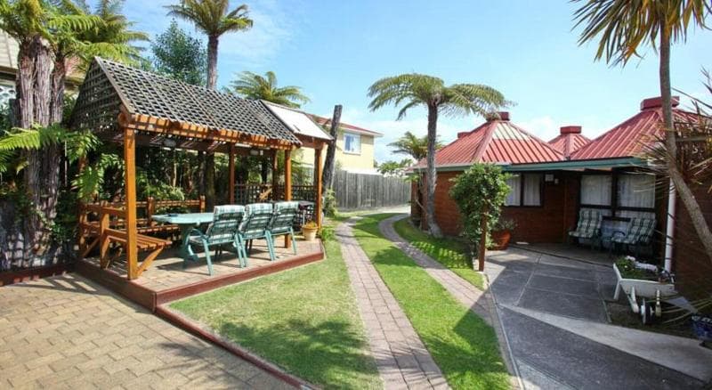 Pure Motel And Guest House main