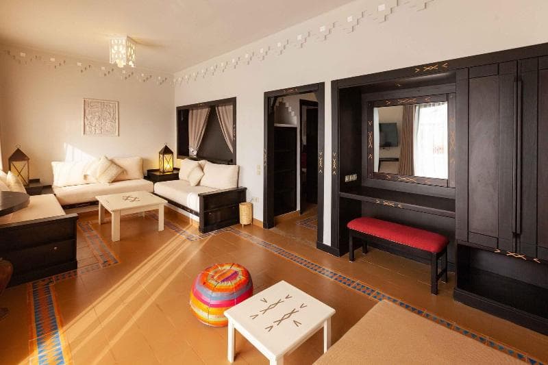 Borjs Hotel Suites & Spa 1