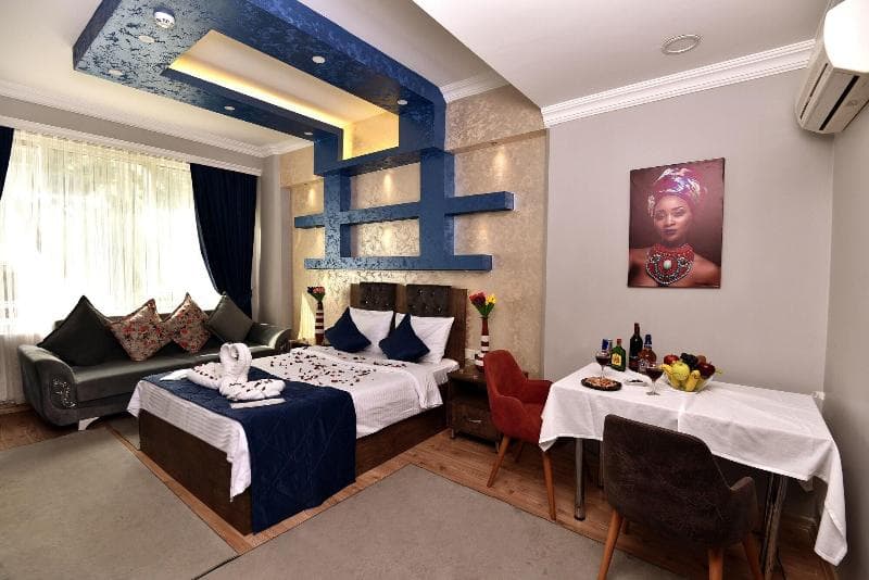 Rays Hotel 4