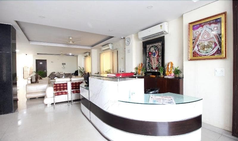 Hotel Kundan Palace main