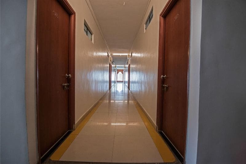 Hmr Royal Inn 4