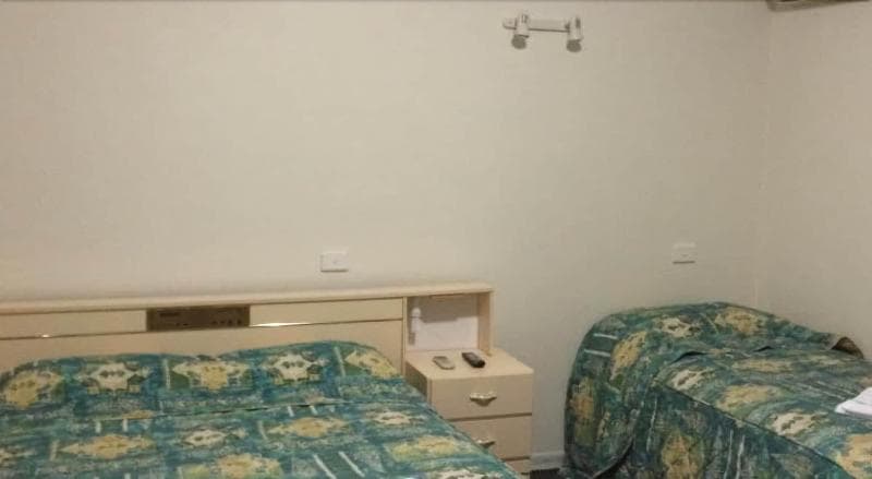 Evancourt Motel 5