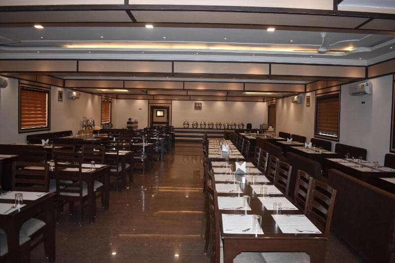 Niranjana Hotel 5