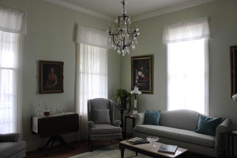 Riverboat Bed & Breakfast 4