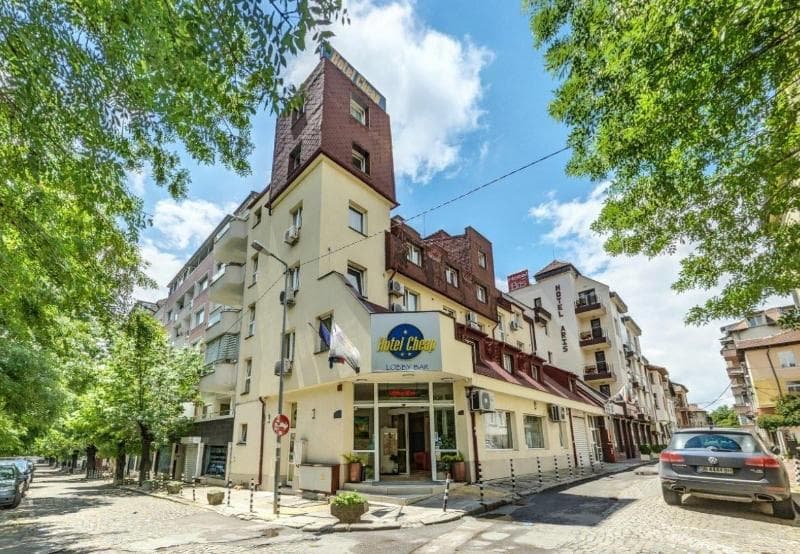 Hotel Cheap 4