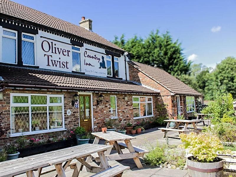 Oliver Twist Country Inn 4