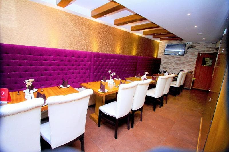 Hotel Crestwood 4