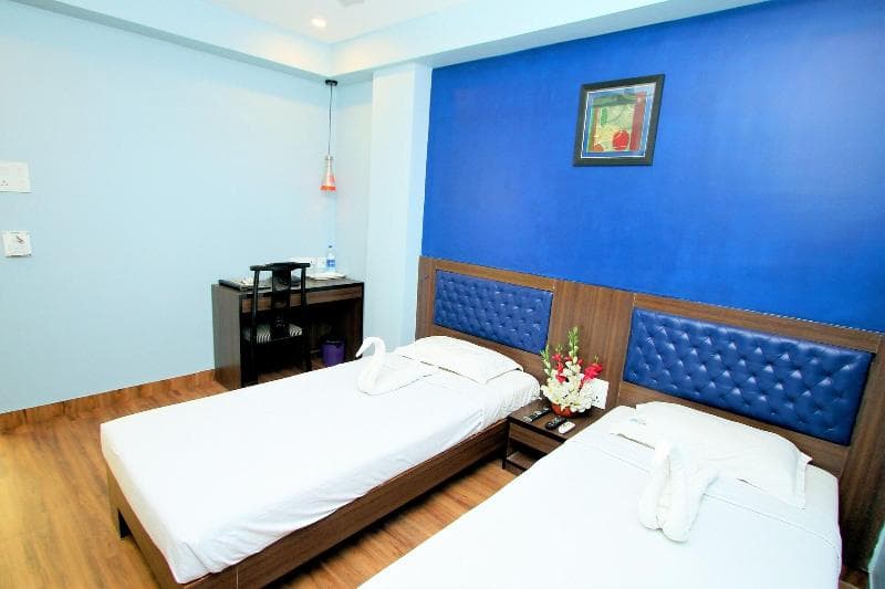 Hotel Crestwood 5