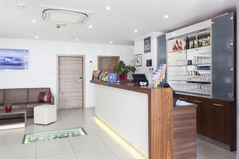 Primus Hotel & Apartments 3