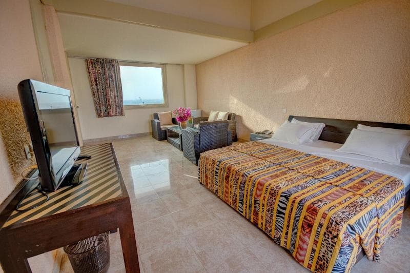Hotel Ngor Diarama 4