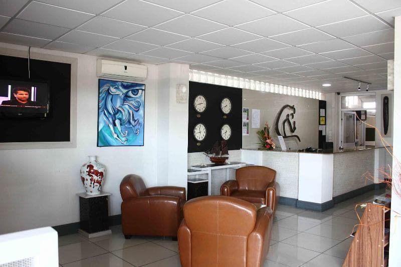 Champ De Mars Hotel 5