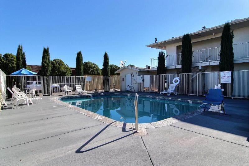 Motel 6 Carlsbad 5