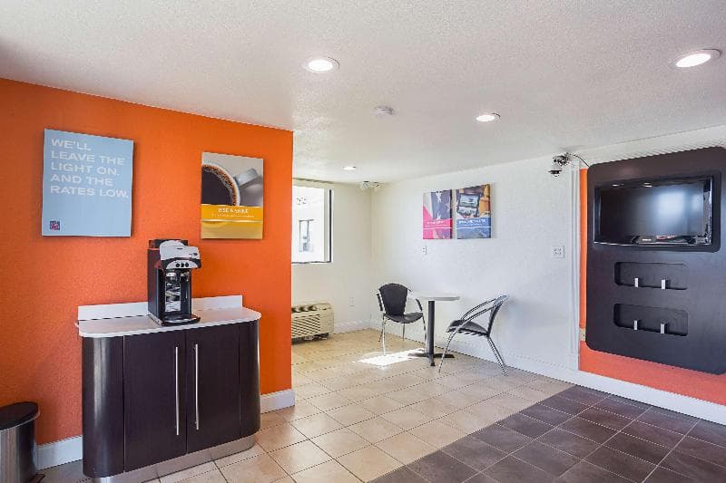 Motel 6 Jackson MS 3