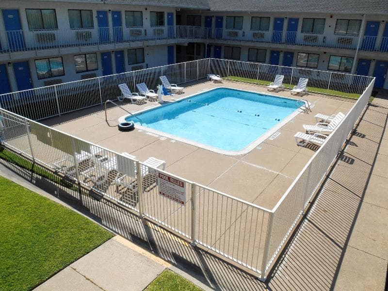 Motel 6 Greenville Tx main