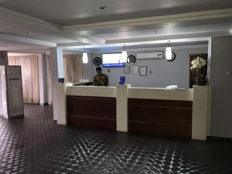 Crystal Rose Ambassador Hotel 5