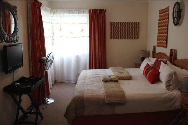 Glenda S Guest Suites 4