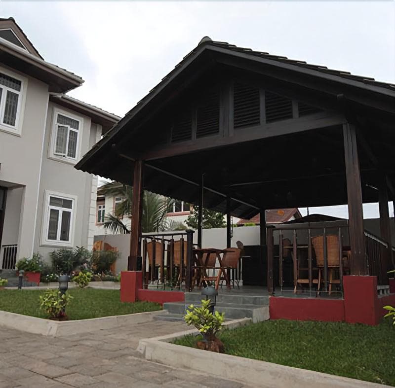 The Highbridge Guest Lodge 5