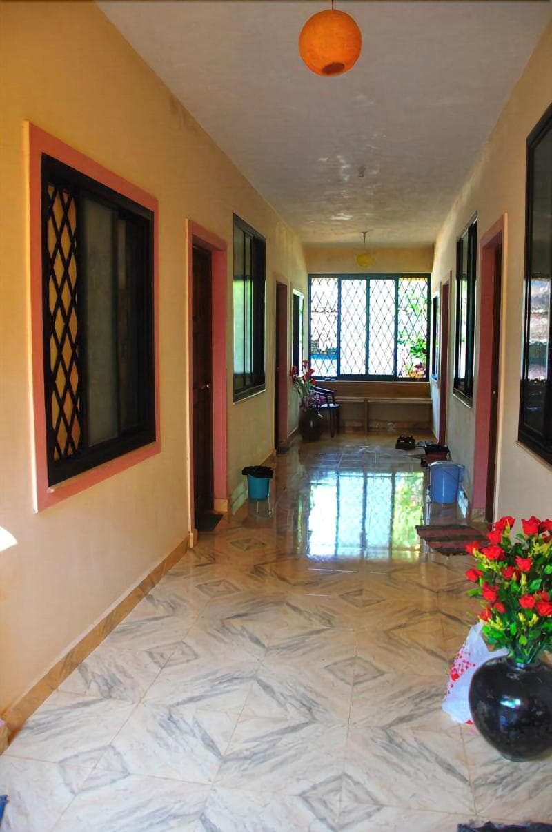 Yellow House main