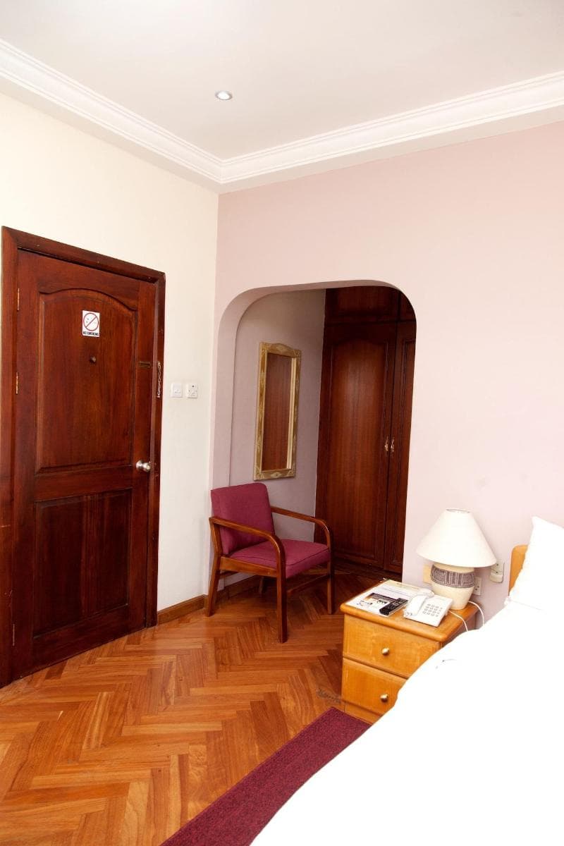 Mahogany Lodge 5