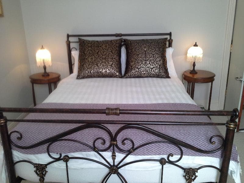 Stoke House Bed And Breakfast 3