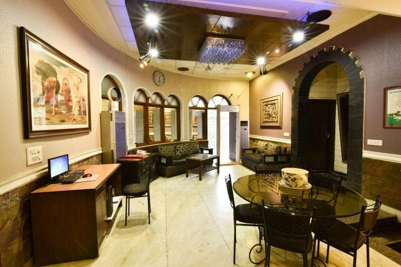 Casa Royal Hotel main