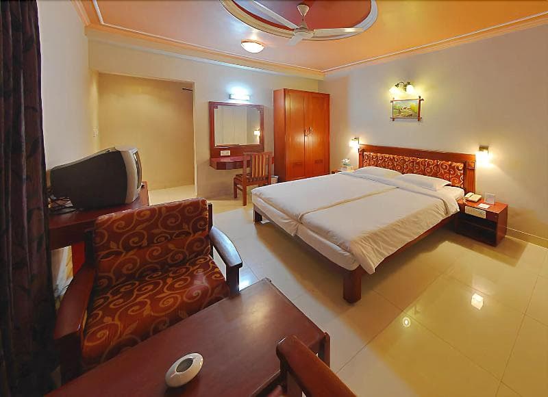 Gnanam Hotel 3